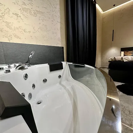 Apartment Falco Boutique With Jacuzzi *