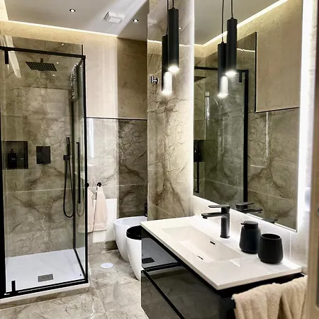 Falco Boutique With Jacuzzi