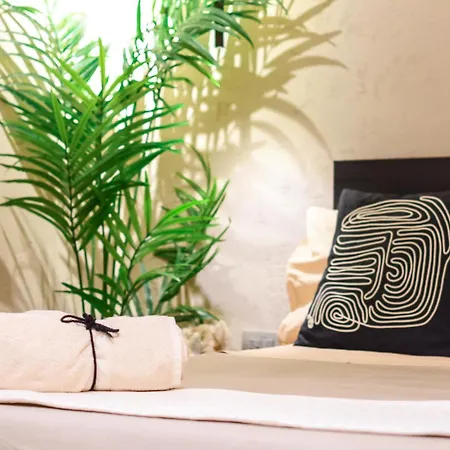 Falco Boutique With Jacuzzi * Napoli