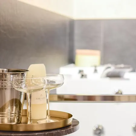 Falco Boutique With Jacuzzi