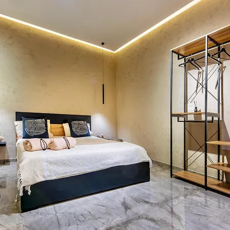 Appartamento Falco Boutique With Jacuzzi