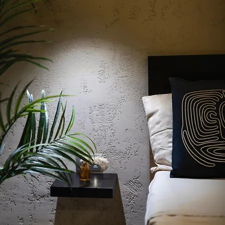 Falco Boutique With Jacuzzi