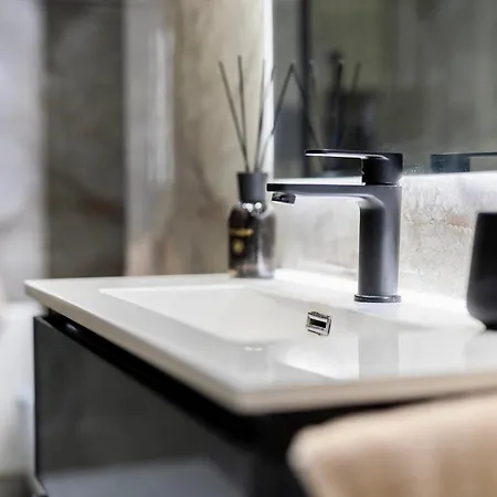 Falco Boutique - Jacuzzi In Appartement *