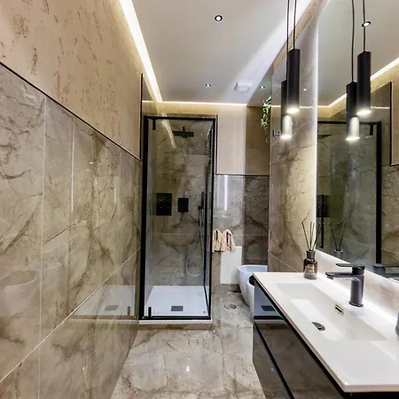 Falco Boutique With Jacuzzi