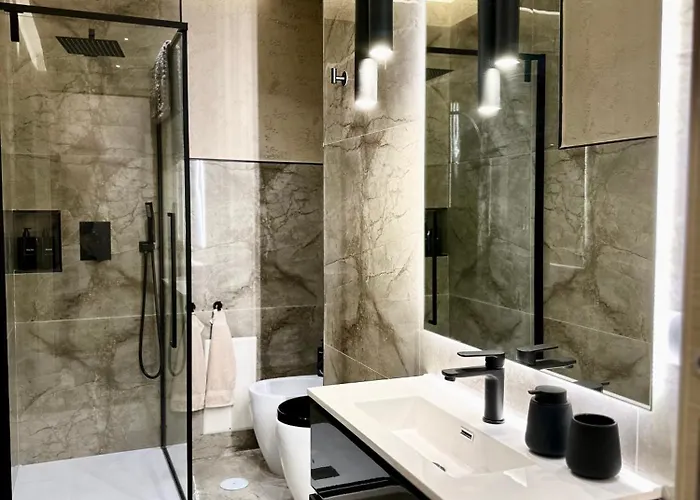 Falco Boutique With Jacuzzi