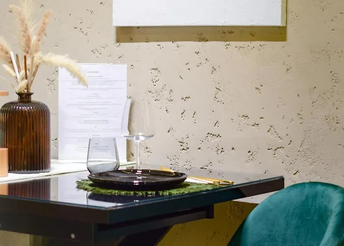 Falco Boutique With Jacuzzi Lägenhet Neapel