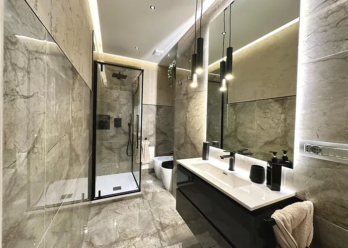 Falco Boutique With Jacuzzi Lägenhet