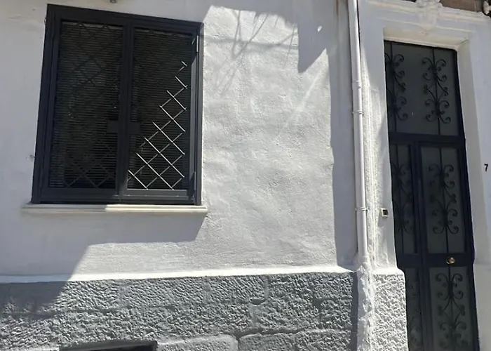 Falco Boutique With Jacuzzi Lägenhet *