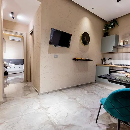 Falco Boutique - Jacuzzi In Appartamento